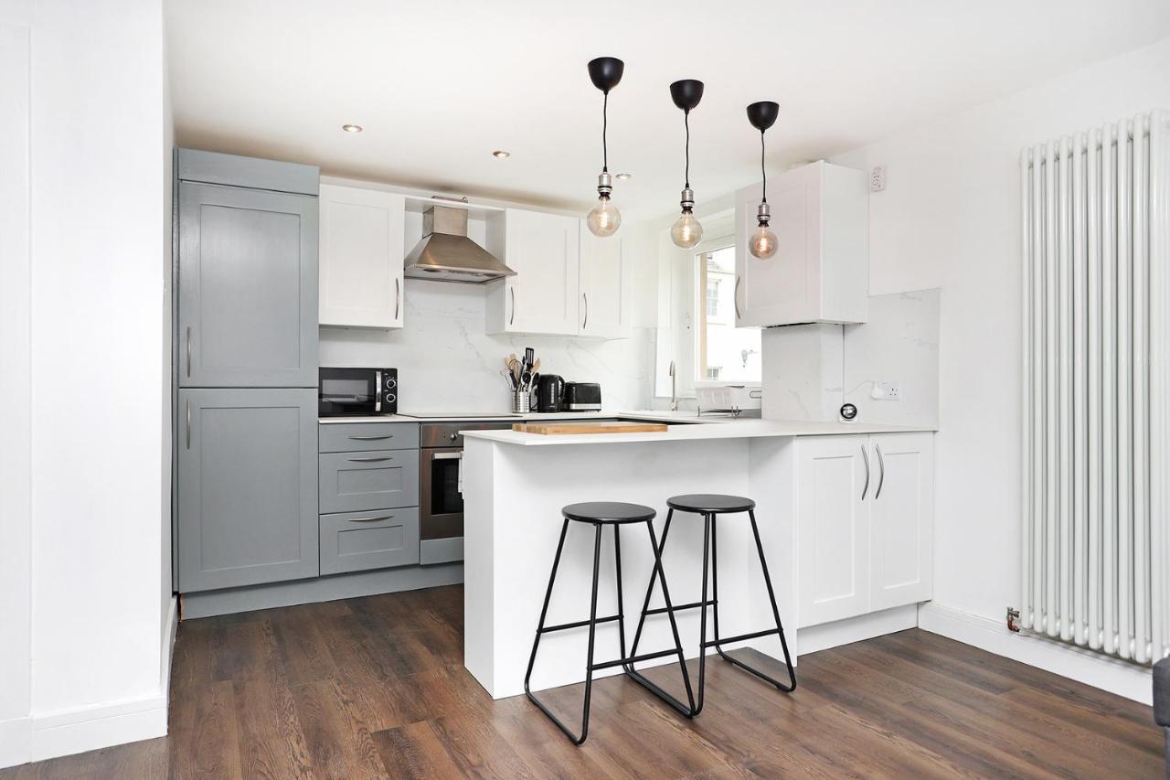 Joivy Contemporary Royal Mile Apartment With Balcony Эдинбург Экстерьер фото