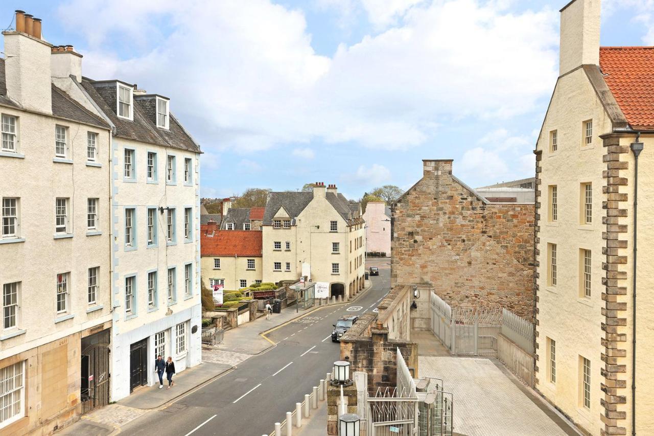 Joivy Contemporary Royal Mile Apartment With Balcony Эдинбург Экстерьер фото