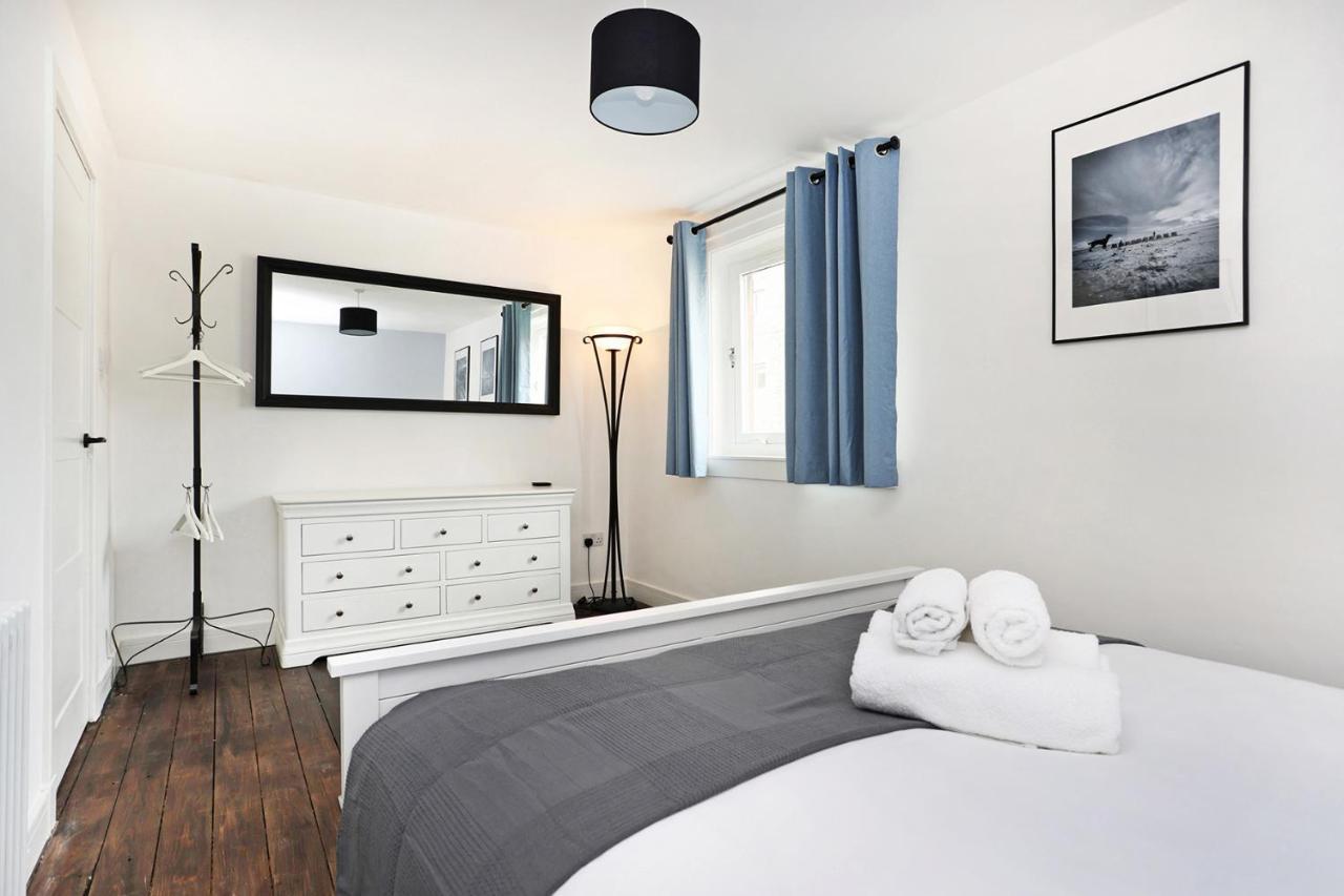 Joivy Contemporary Royal Mile Apartment With Balcony Эдинбург Экстерьер фото