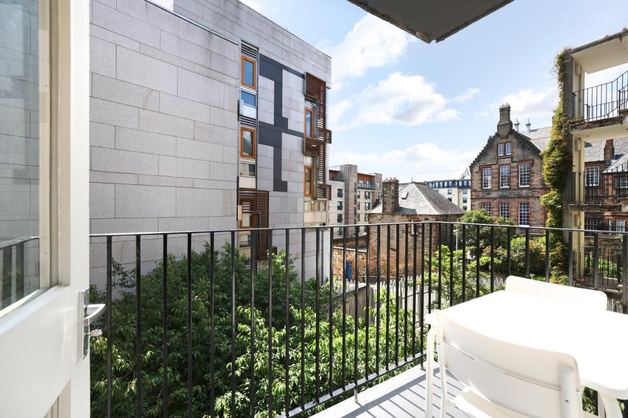Joivy Contemporary Royal Mile Apartment With Balcony Эдинбург Экстерьер фото
