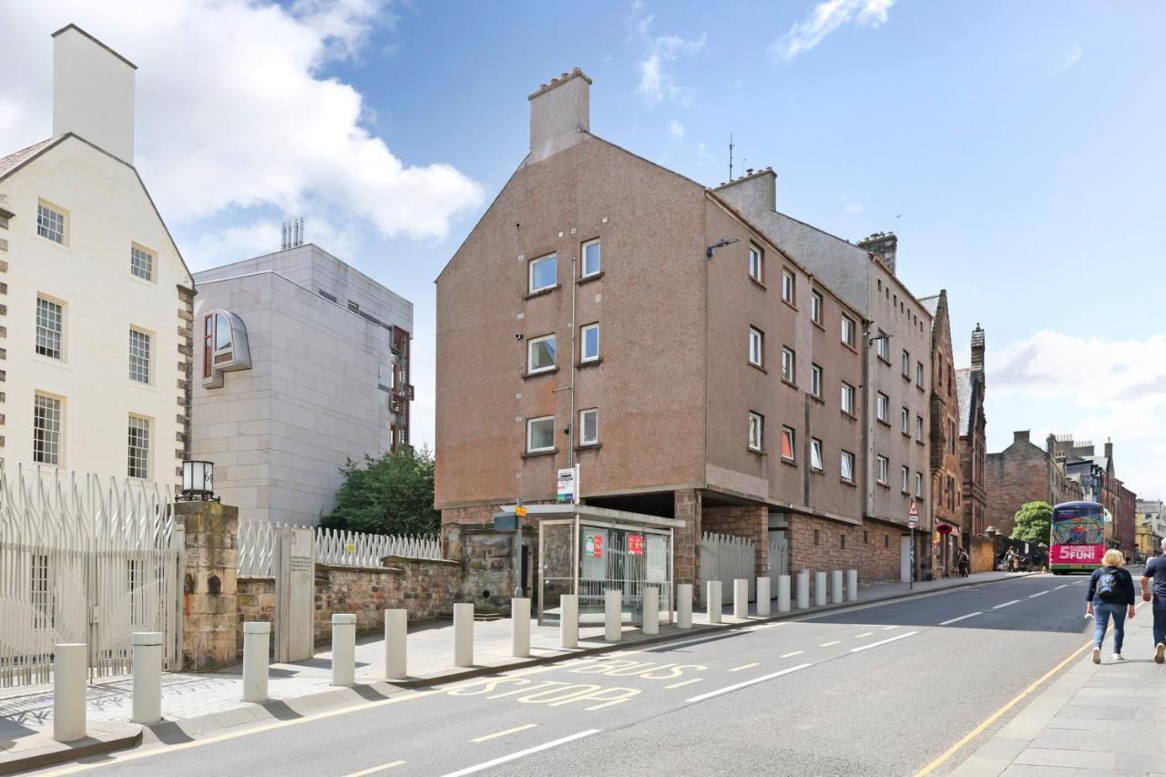 Joivy Contemporary Royal Mile Apartment With Balcony Эдинбург Экстерьер фото